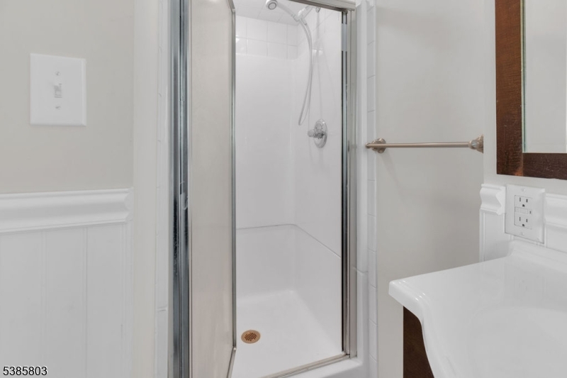 2005 Nassau Drive Spring Lake, NJ 07762 - Photo 17 of 32