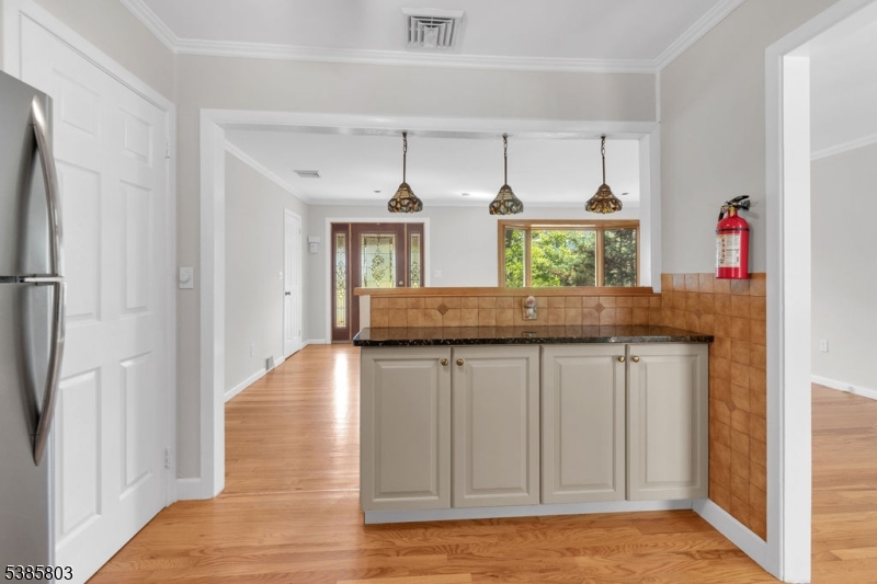 2005 Nassau Drive Spring Lake, NJ 07762 - Photo 8 of 32