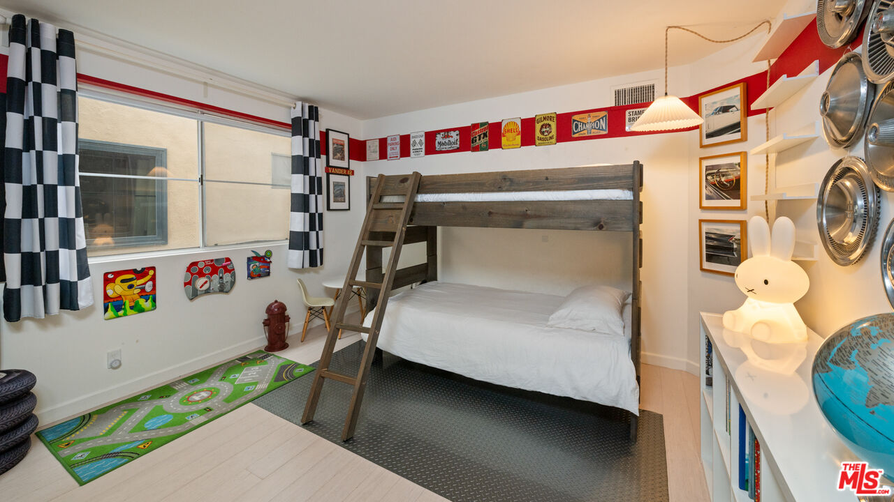 131 Mast Mall Marina del Rey, CA 90292 - Photo 23 of 38