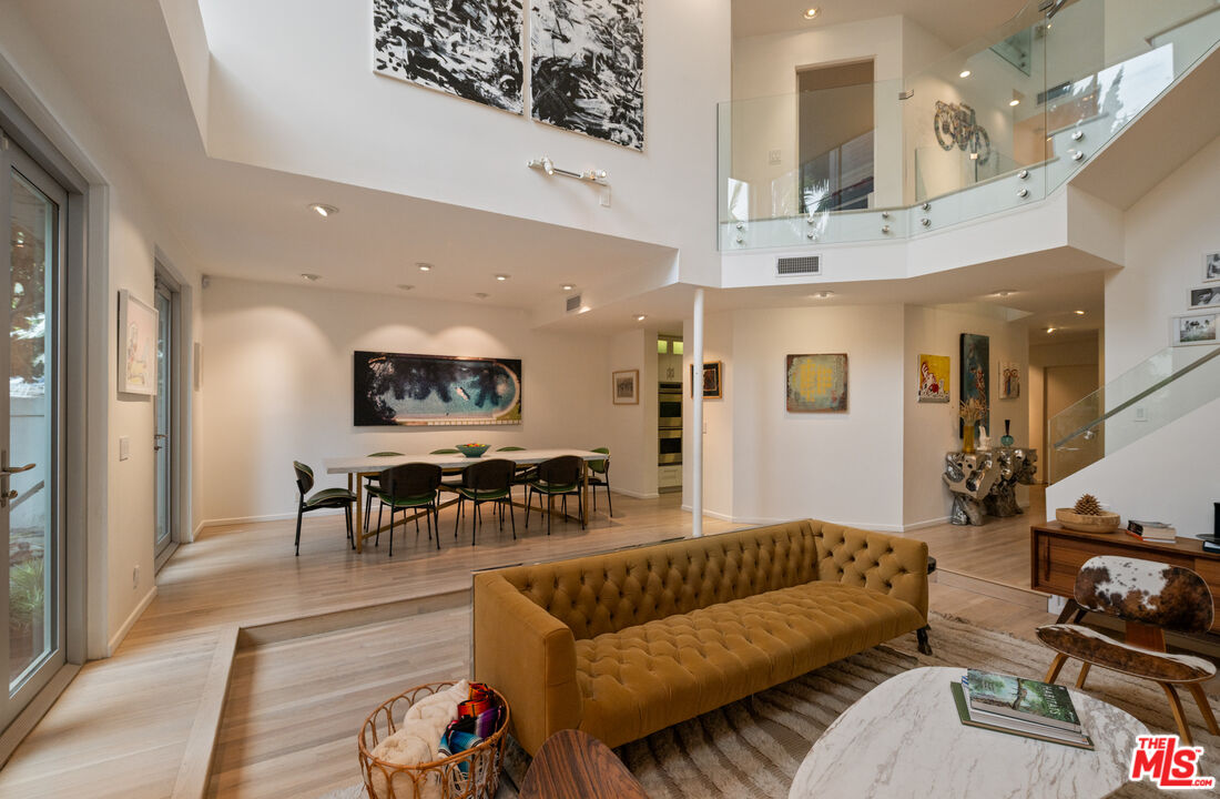 131 Mast Mall Marina del Rey, CA 90292 - Photo 6 of 38