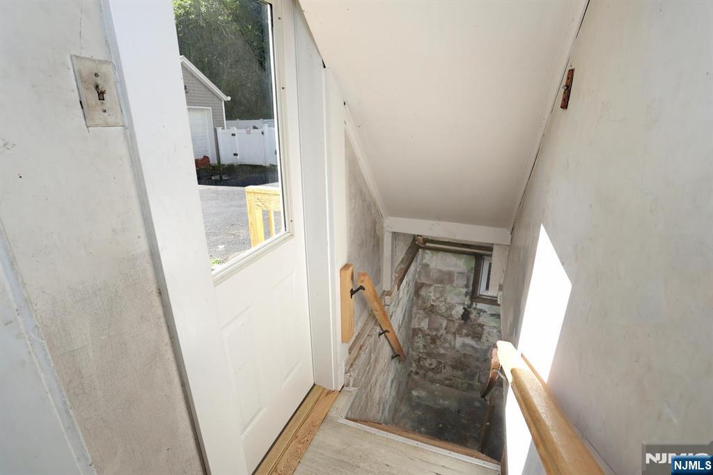 72 Belmar Street Demarest, NJ 07627 - Photo 26 of 39