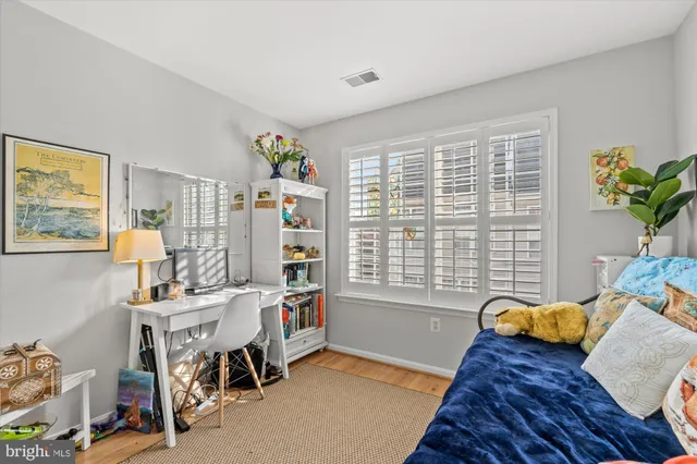 $869,900 | 326 Cameron Station Boulevard, Alexandria, VA 22304