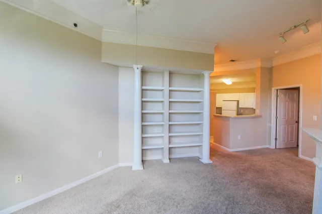 $1,975 | 2037 Telfair Way, Charleston, SC 29412