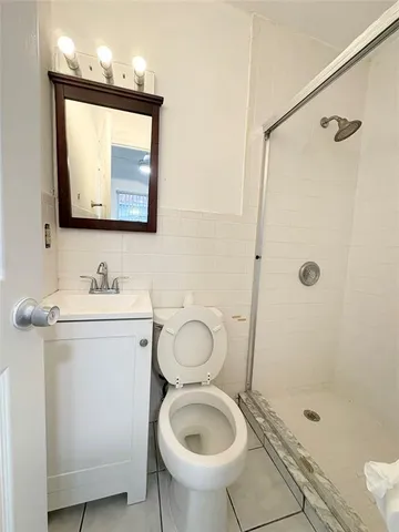 $2,500 | 5719 Northwest 86th Avenue, Tamarac, FL 33321