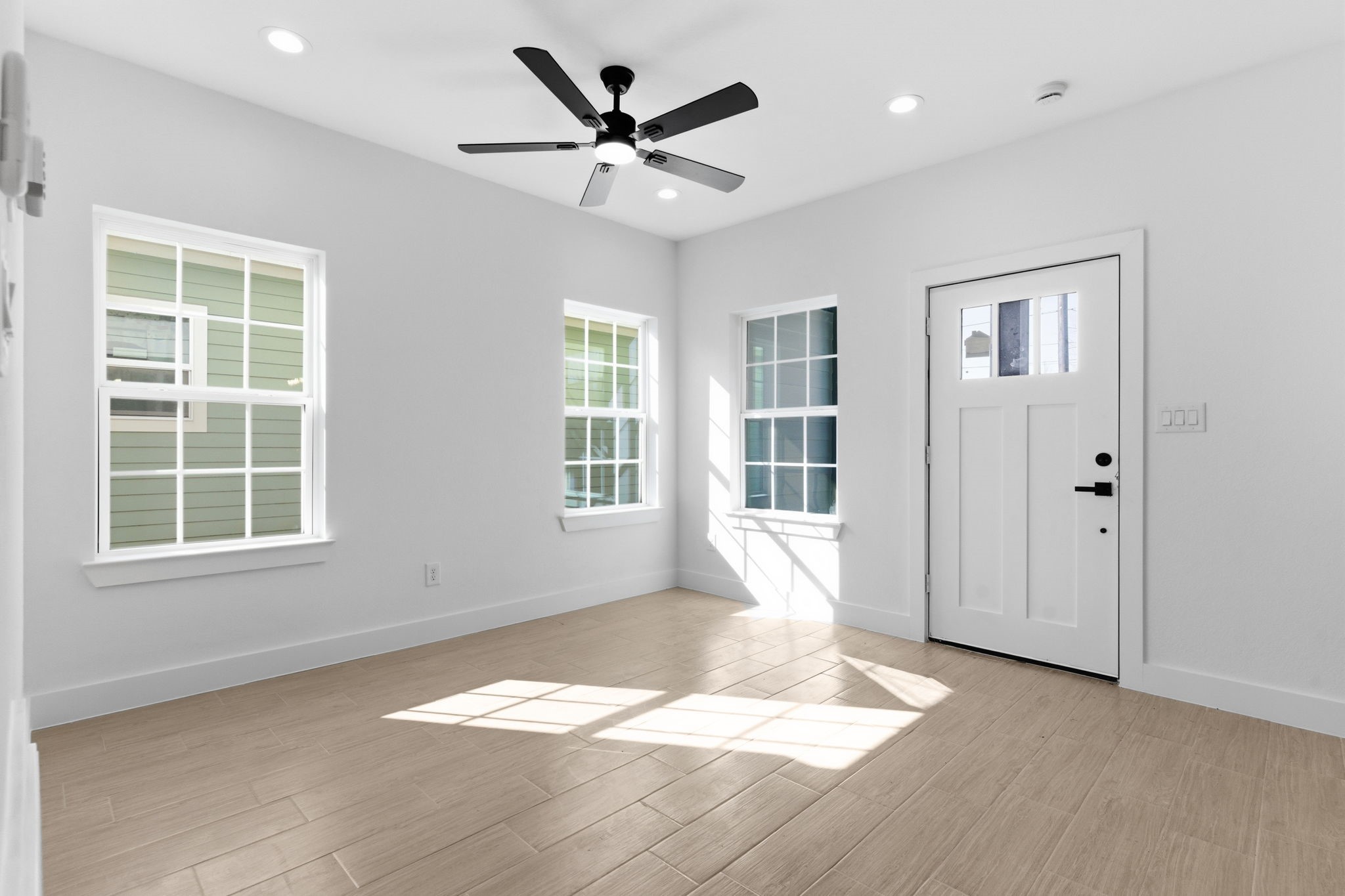 428 Rhode Island Street Houston, TX 77029 - Photo 10 of 50