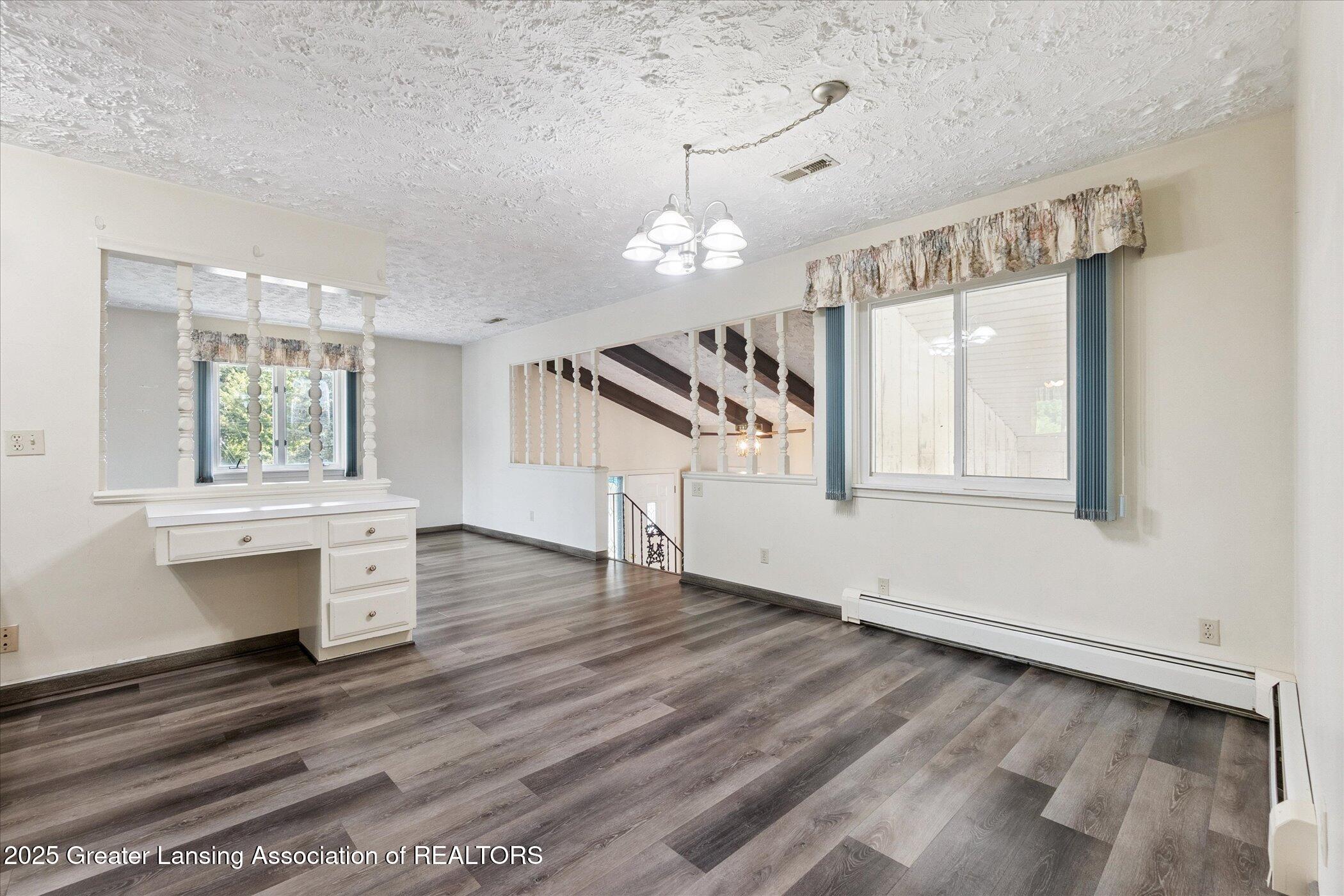 15480 Boichot Road Lansing, MI 48906 - Photo 12 of 55 12-15480-Boichot-Rd-Lansing-MI-48906-Win