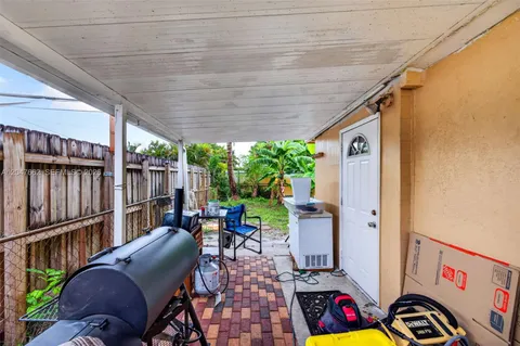 $400,000 | 721 North 69th Avenue, Hollywood, FL 33024