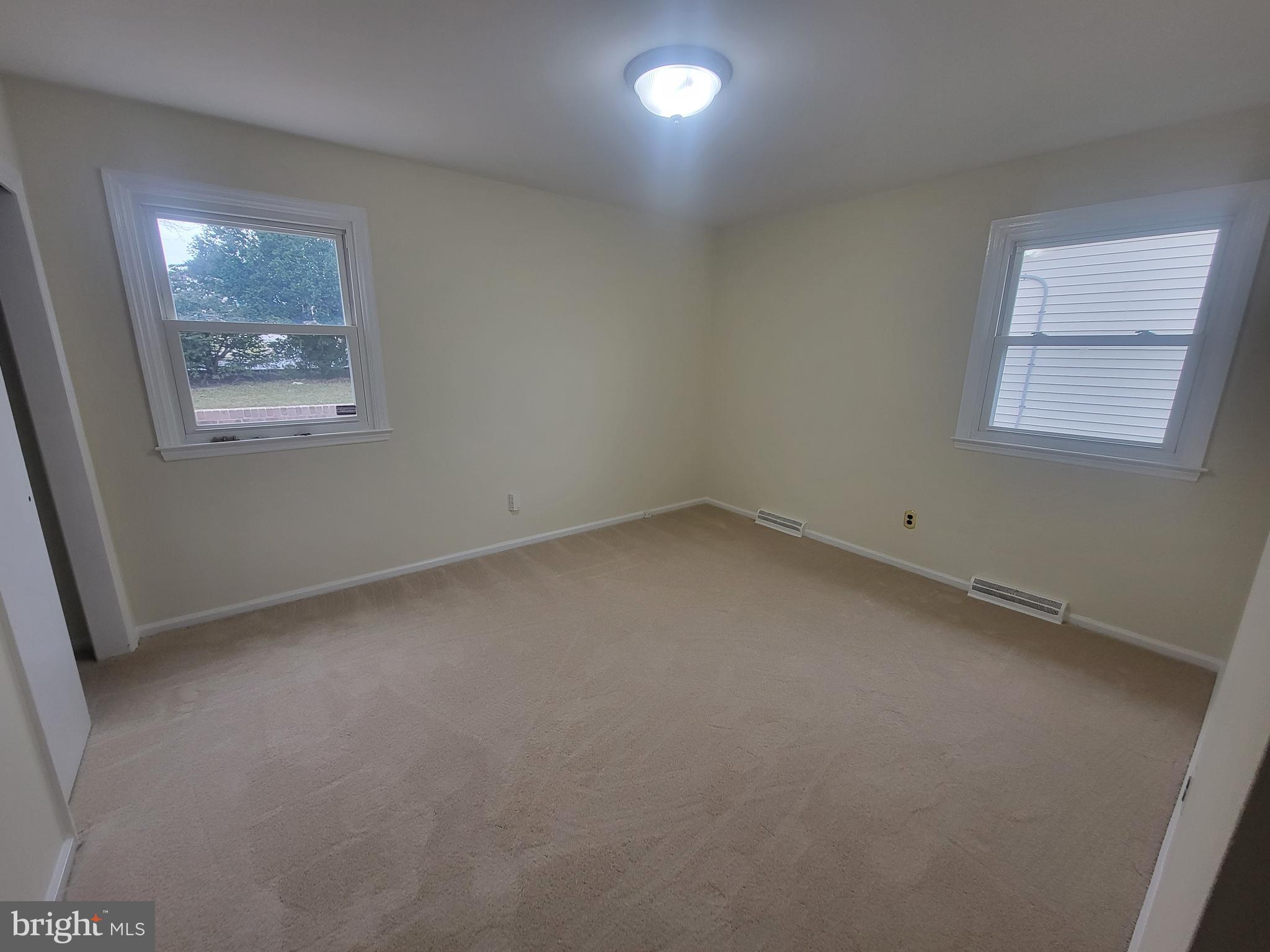 40 Vansant Road Newark, DE 19711 - Photo 15 of 19 Primary Bedroom