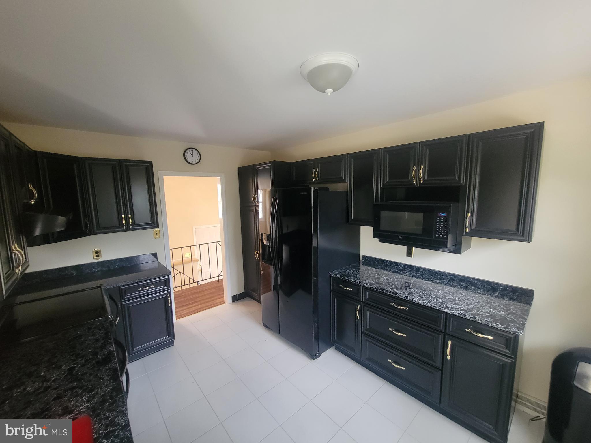 40 Vansant Road Newark, DE 19711 - Photo 9 of 19 Update Kitchen w Newer Cabinets and Appliances