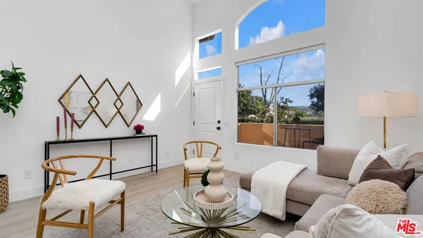 $3,270 | 19431 Rue De Valore, Unit 41M, Foothill Ranch, CA 92610