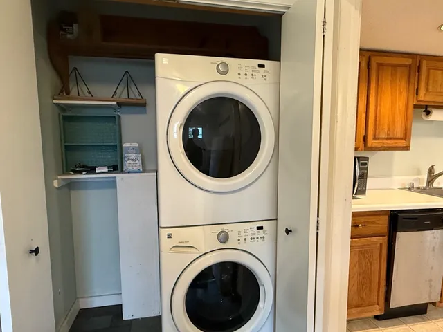 $699,000 | 194 Algonquin Road, Enfield, NH 03748