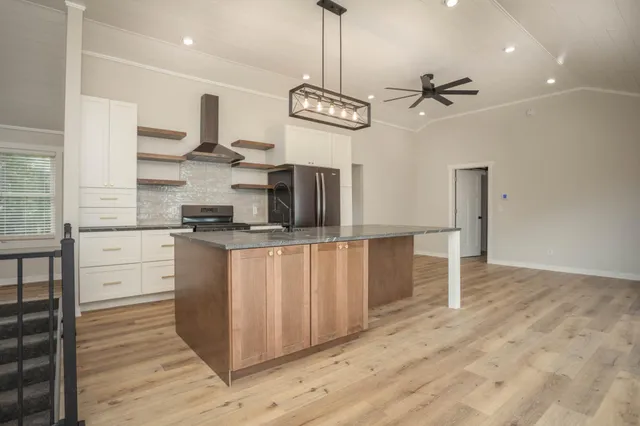 $699,000 | 7591 Lake Ida Way Northwest, Alexandria, MN 56308