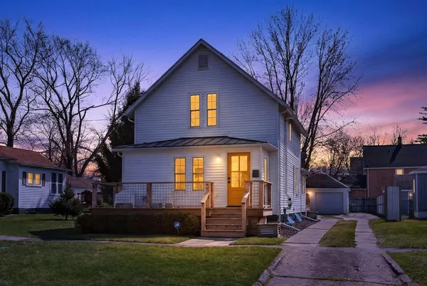 $409,900 | 104 East Locust Street, Three Oaks, MI 49128