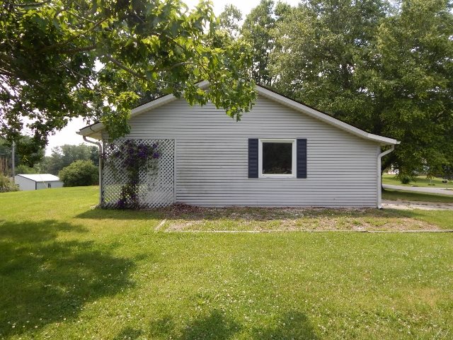 52 Indian Trails Ridge Bedford, IN 47421 - Photo 6 of 25