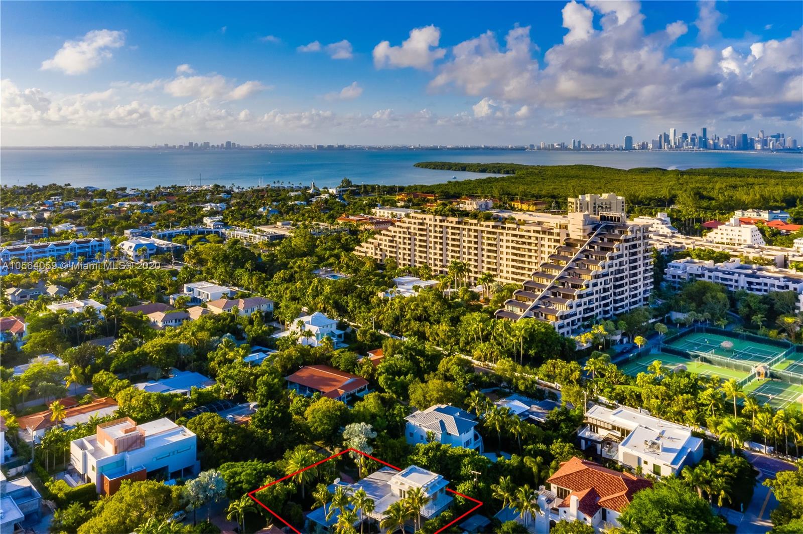 335 Pacific Road Key Biscayne, FL 33149 - Photo 41 of 50 a view of a city