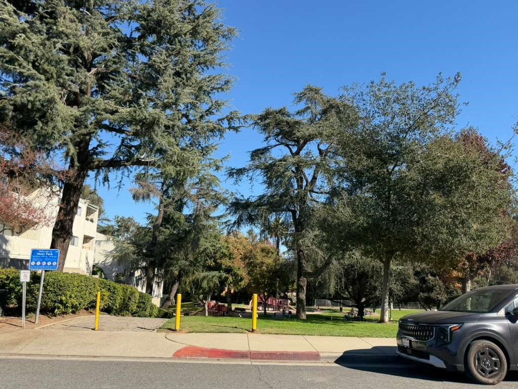 330 North Chapel Avenue, Unit 212 Alhambra, CA 91801 - Photo 25 of 25 a view of a volley ball court