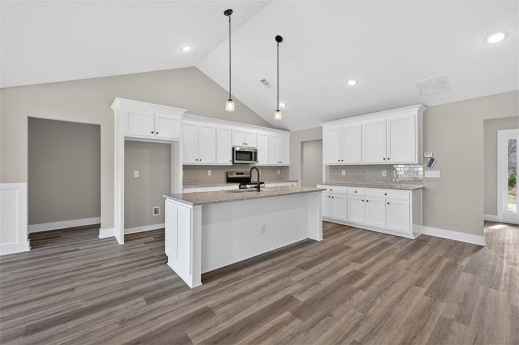 203 Nativity Cove Bethlehem, GA 30680 - Photo 8 of 47