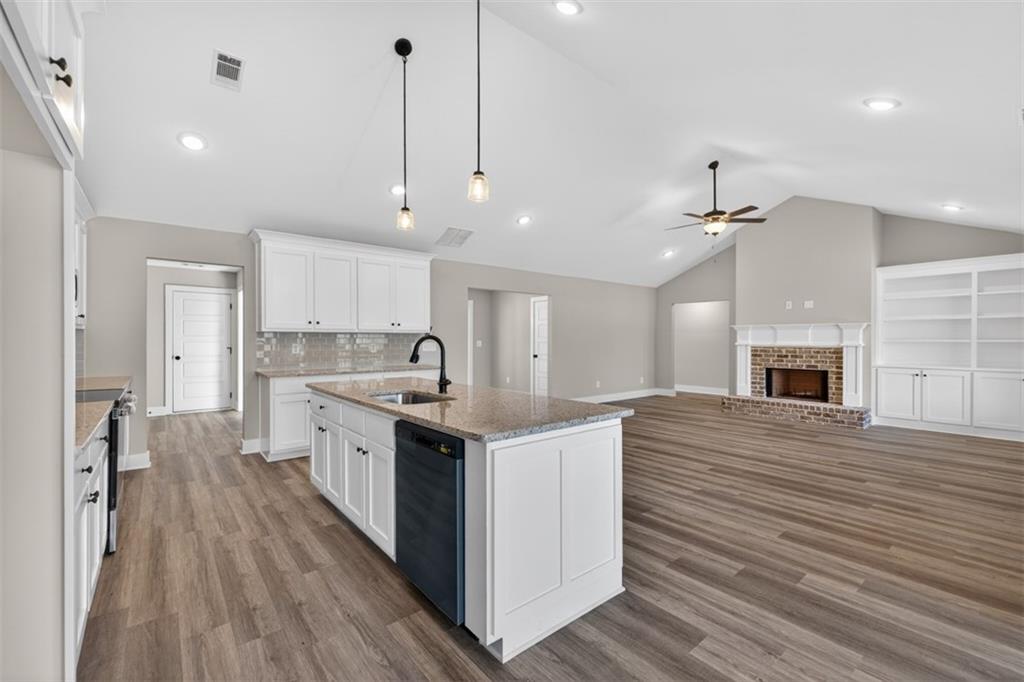 203 Nativity Cove Bethlehem, GA 30680 - Photo 10 of 47