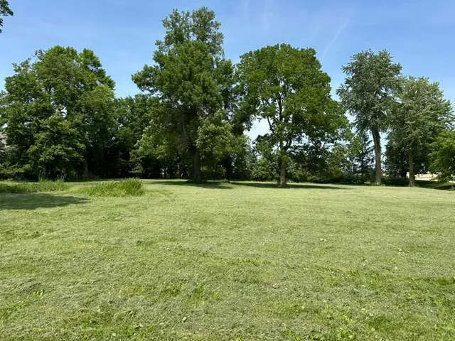 $389,900 | 29281 Biehn Drive, Madison Lake, MN 56063