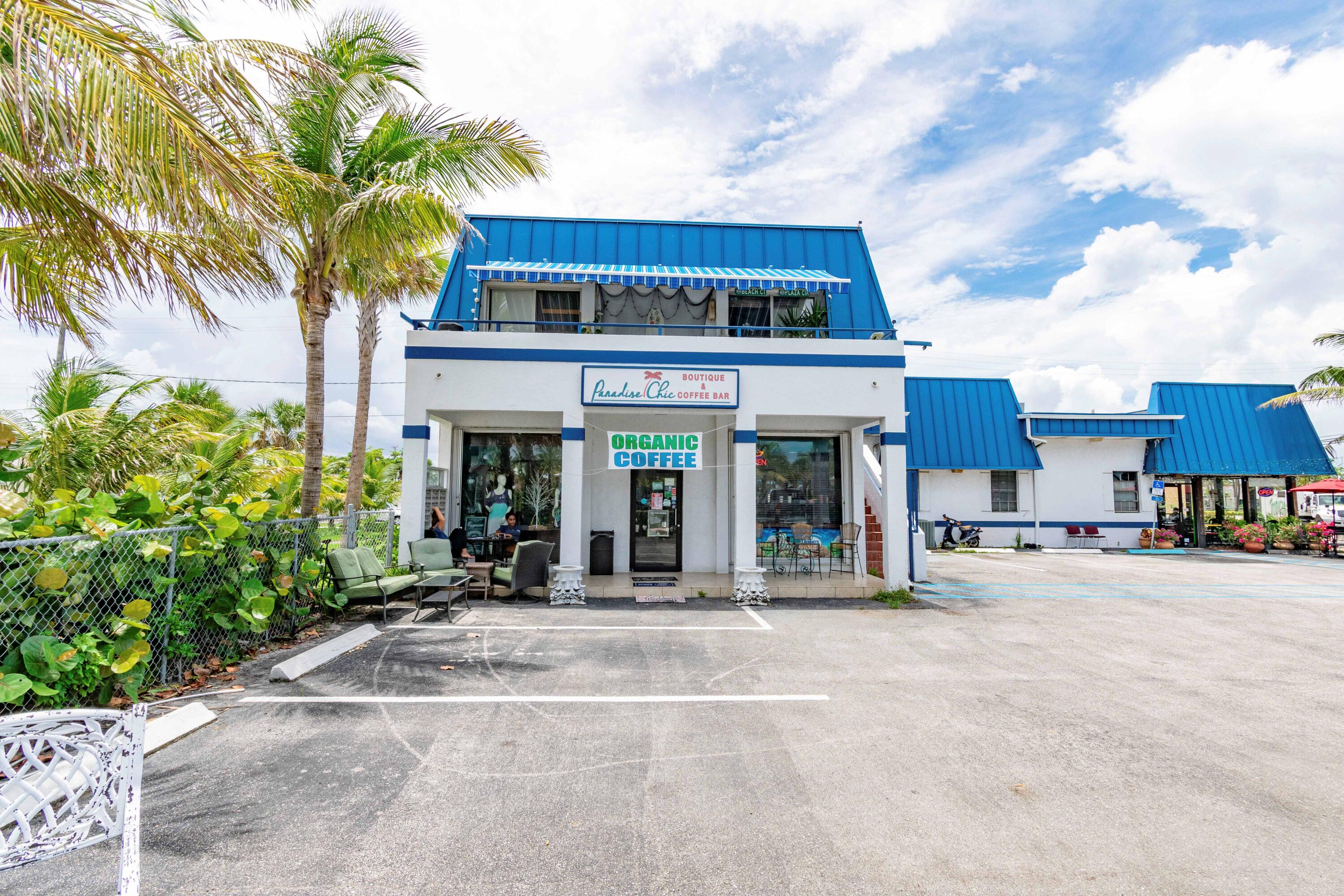 a view of a house with outdoor space