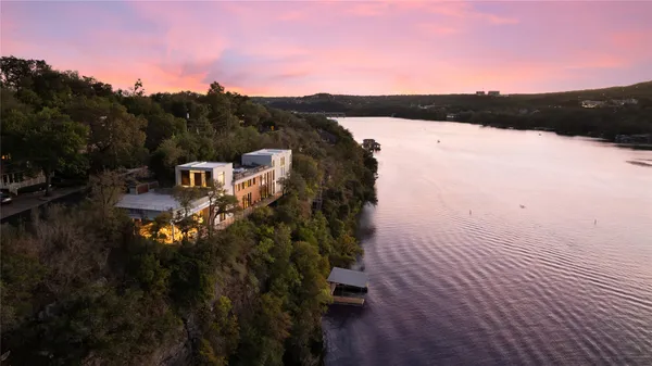 $19,500,000 | 2200 Scenic Drive, Austin, TX 78703