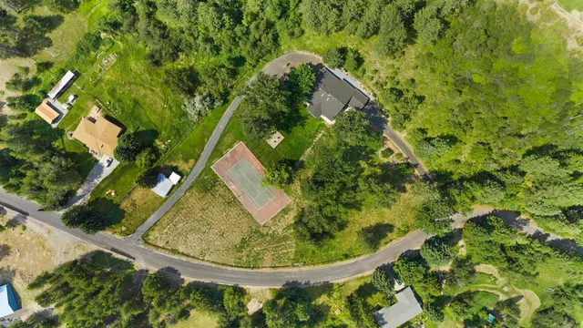 $700,000 | 28921 North River Estates Drive, Chattaroy, WA 99003