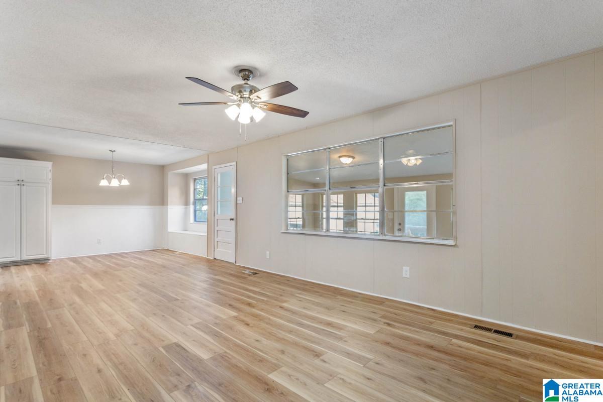 750 7th Place Pleasant Grove, AL 35127 - Photo 6 of 47