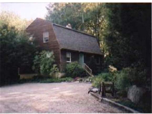 38 N Road Kingston, NH 03848 - Photo 1 of 5
