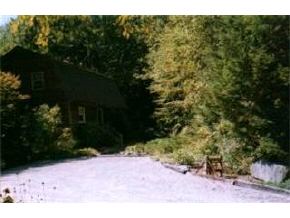 38 N Road Kingston, NH 03848 - Photo 2 of 5