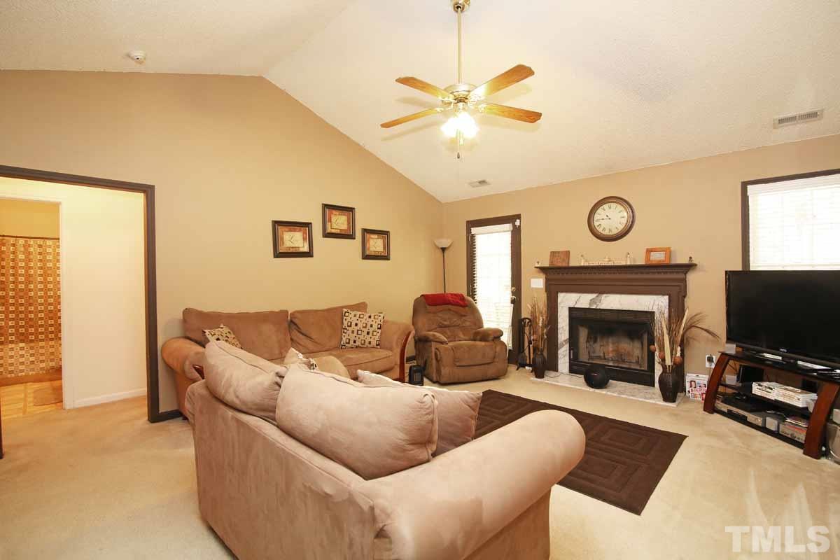 4024 Mindspring Drive Raleigh, NC 27610 - Photo 9 of 25 Gallery Image 9