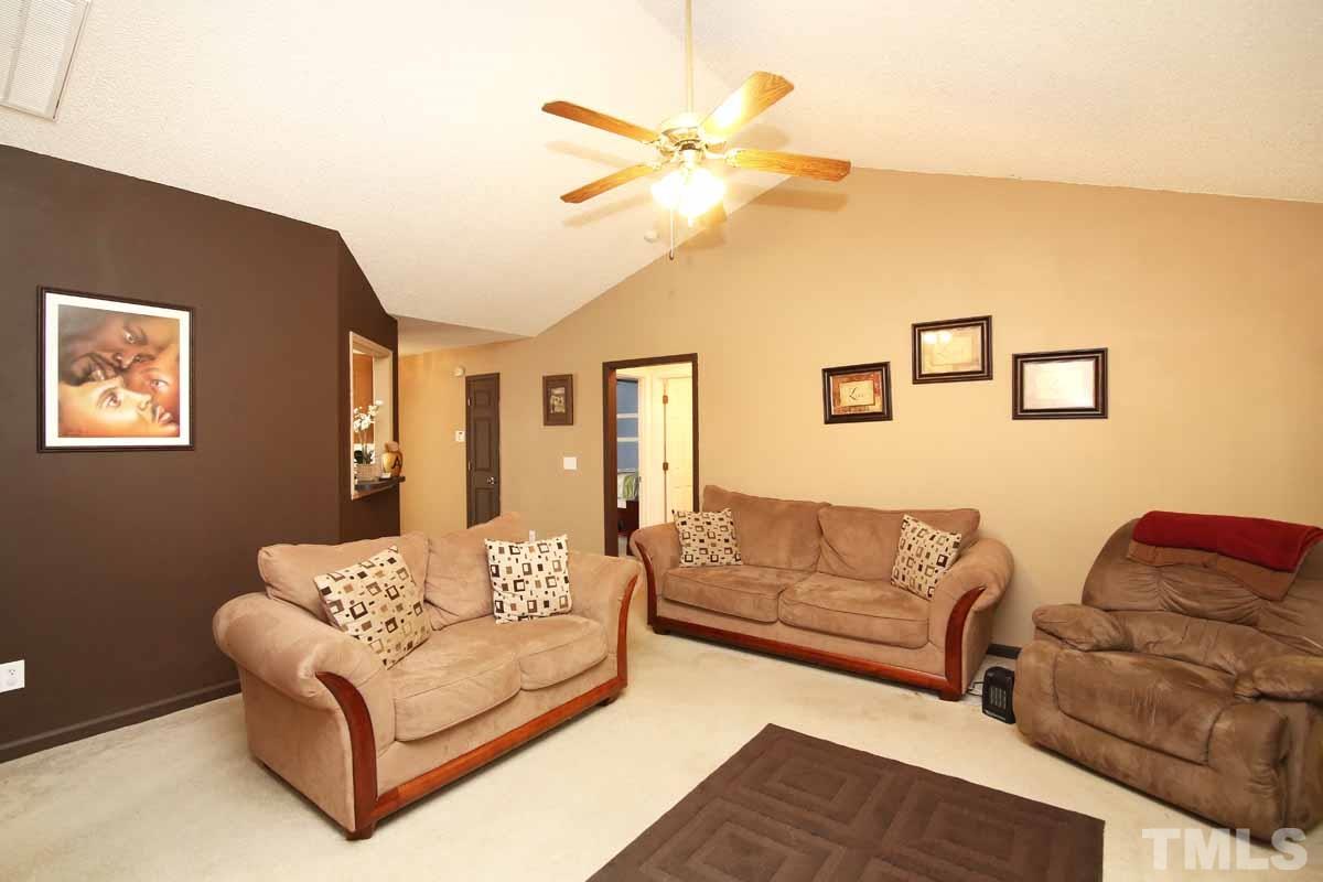 4024 Mindspring Drive Raleigh, NC 27610 - Photo 10 of 25 Gallery Image 10