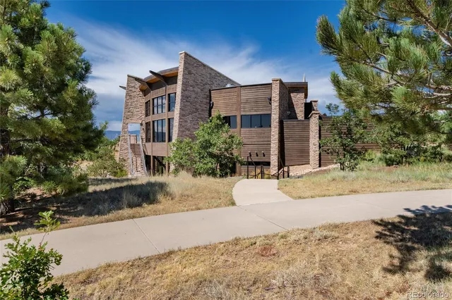 $1,275,000 | 10640 Star Thistle Court, Highlands Ranch, CO 80126