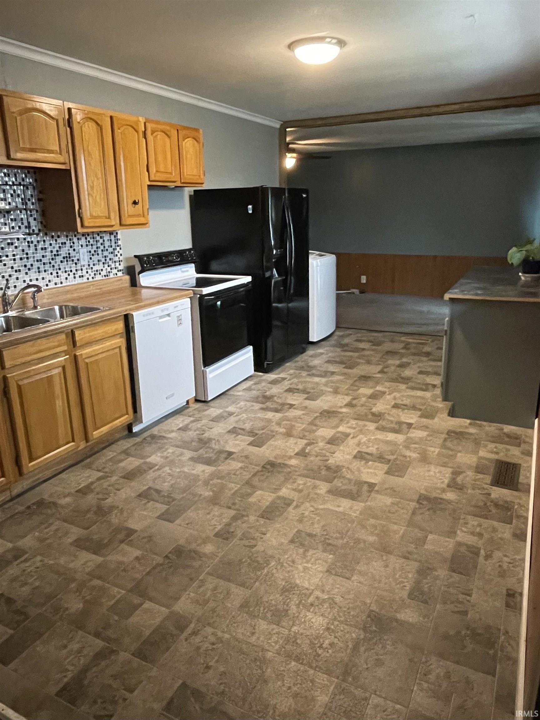 3209 South Cherokee Road Muncie, IN 47302 - Photo 5 of 12 Gallery Image 5