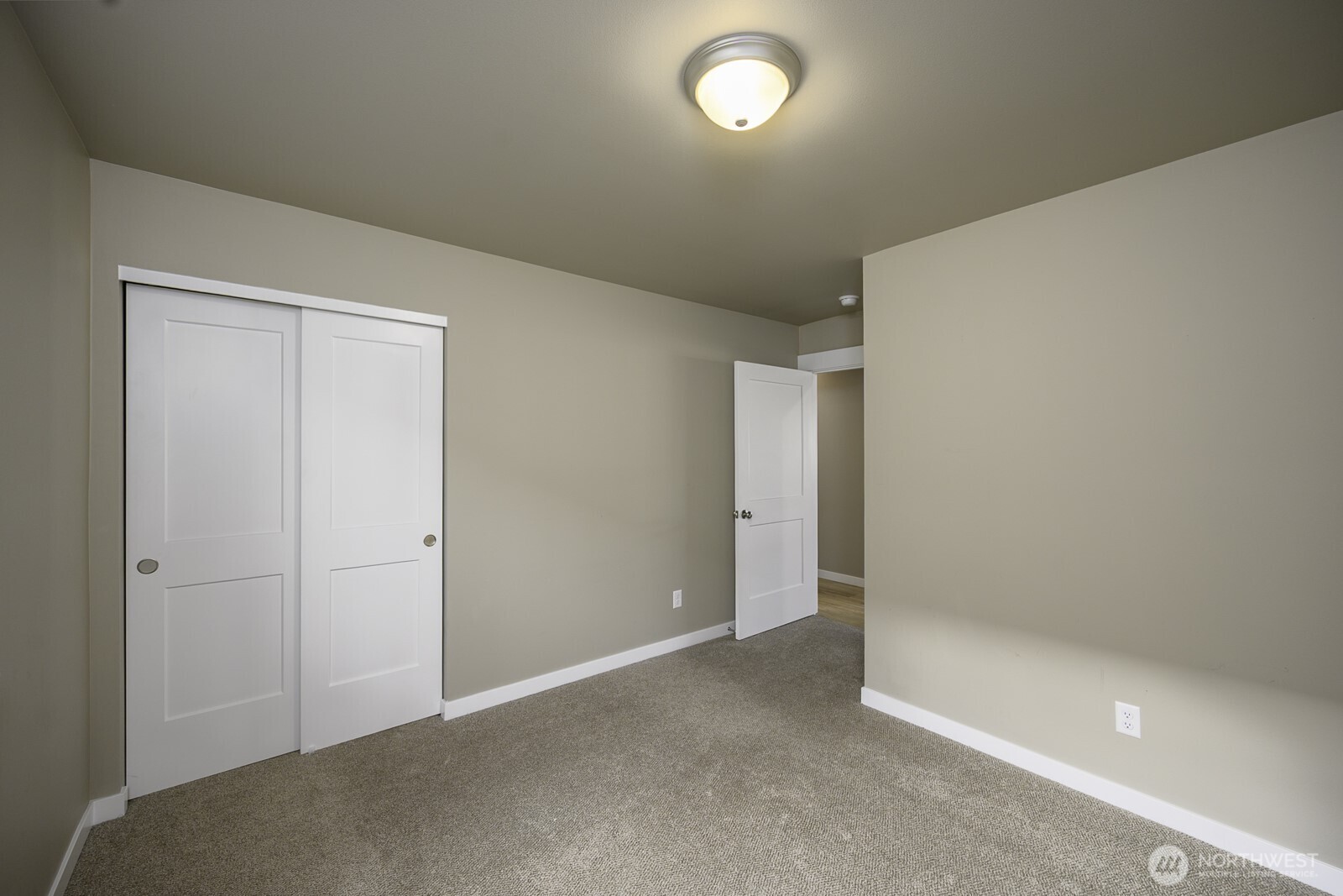123 9th Avenue, Unit 50 Moses Lake, WA 98837 - Photo 19 of 34 a view of an empty room