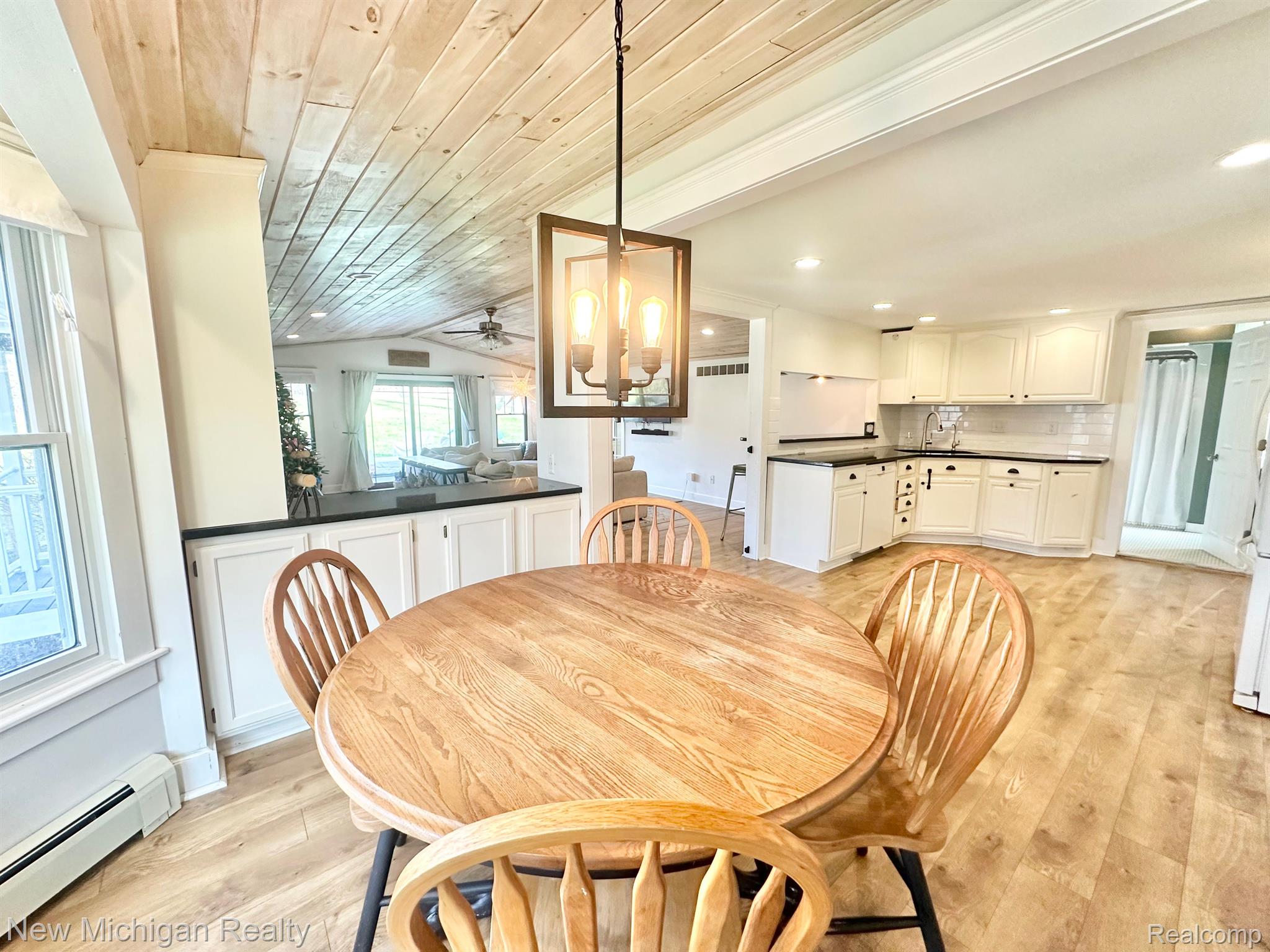 7901 Winans Lake Road Brighton, MI 48116 - Photo 19 of 42 Gallery Image 19