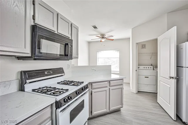 $1,450 | 5525 West Flamingo Road, Unit 2002, Las Vegas, NV 89103