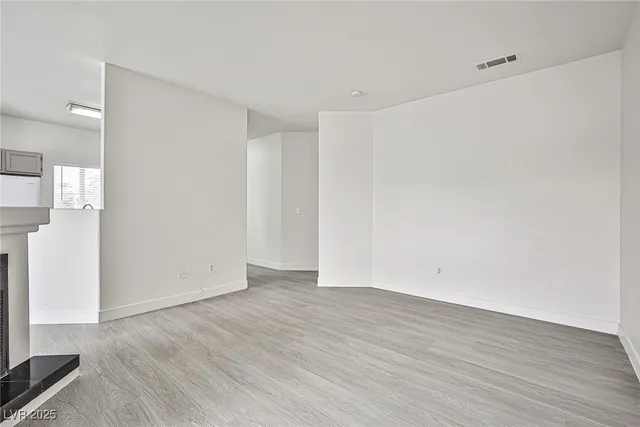 $1,450 | 5525 West Flamingo Road, Unit 2002, Las Vegas, NV 89103