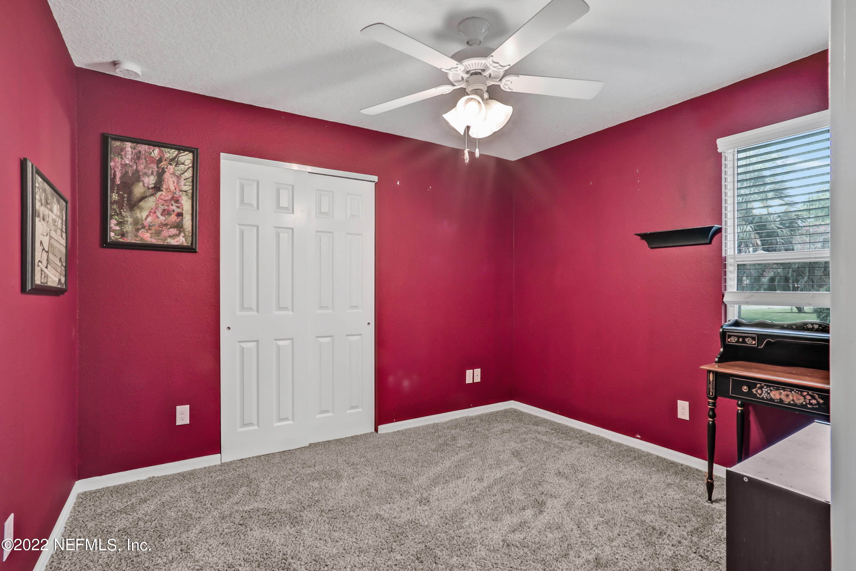 7507 Hilsdale Road Jacksonville, FL 32216 - Photo 29 of 38 a view of a livingroom with a workspace