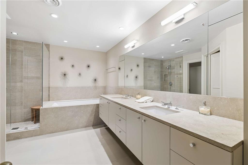 2660 Peachtree Road Northwest, Unit 28F Atlanta, GA 30305 - Photo 37 of 61