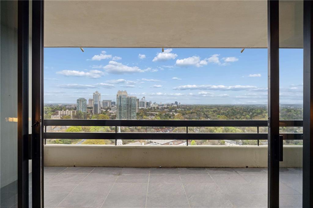 2660 Peachtree Road Northwest, Unit 28F Atlanta, GA 30305 - Photo 40 of 61