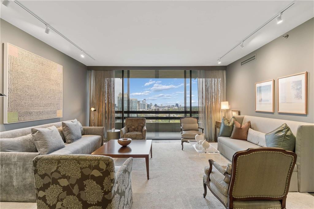 2660 Peachtree Road Northwest, Unit 28F Atlanta, GA 30305 - Photo 4 of 61