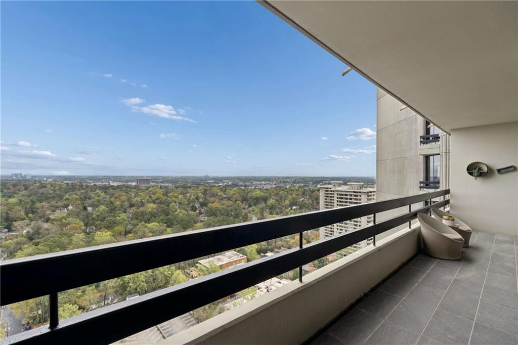 2660 Peachtree Road Northwest, Unit 28F Atlanta, GA 30305 - Photo 42 of 61