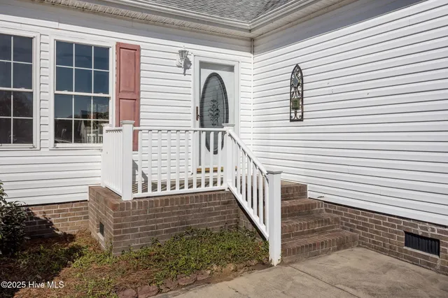 $330,000 | 3114 Franklin Street, Farmville, NC 27828