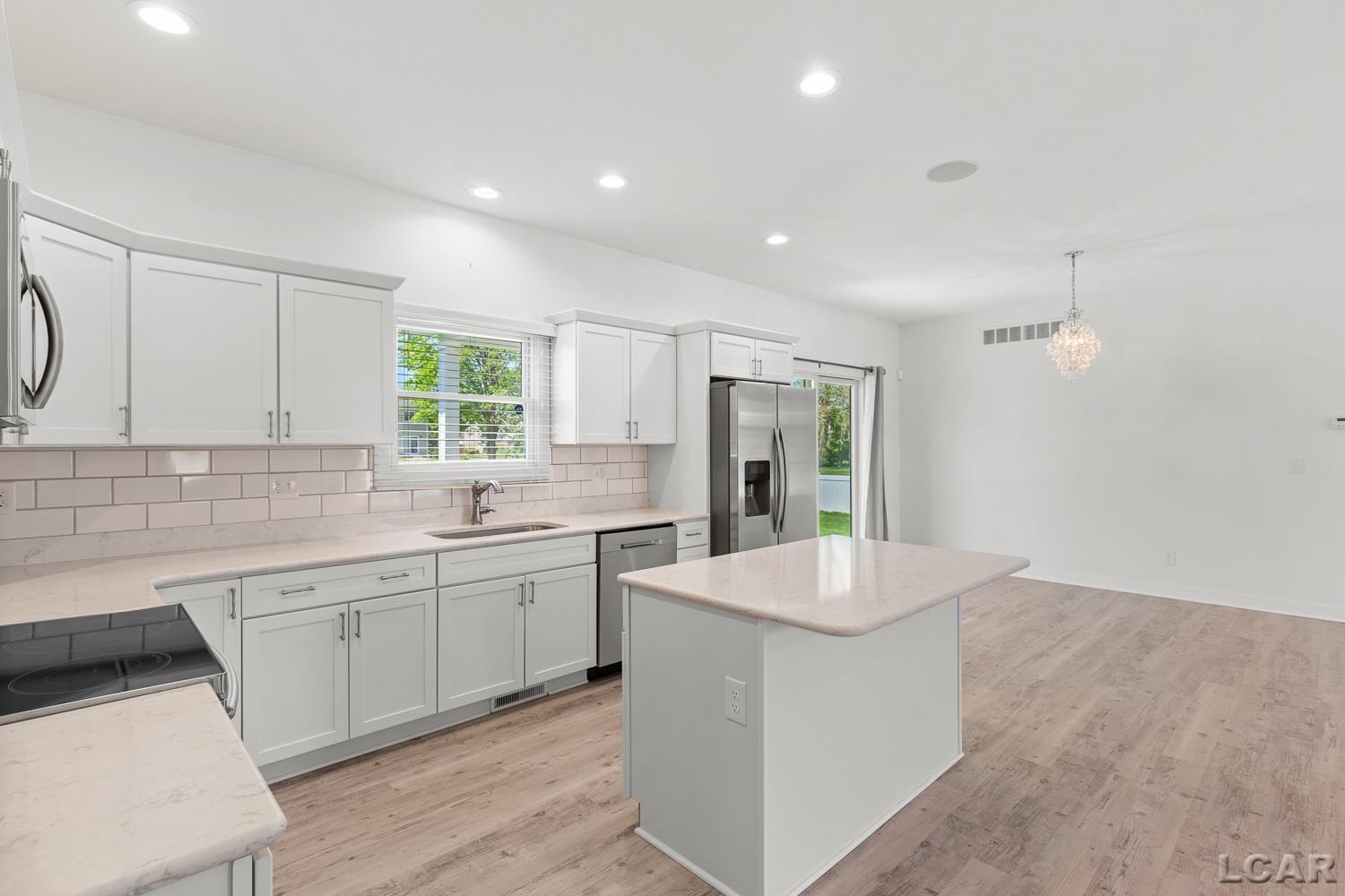 4189 Evergreen Road Adrian, MI 49221 - Photo 4 of 47 50174442-5abad449-7ecd-45f9-ad14-cad86709eaf5.JPG