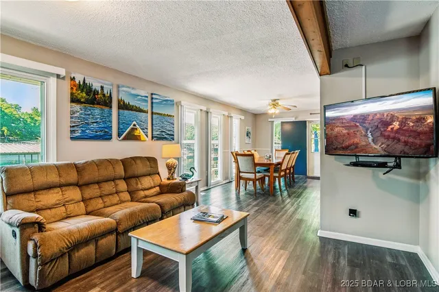 $639,900 | 85 Walnut Drive, Lake Ozark, MO 65049