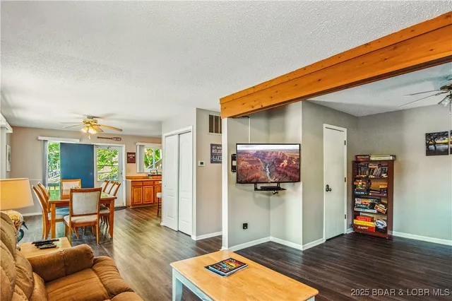 $639,900 | 85 Walnut Drive, Lake Ozark, MO 65049