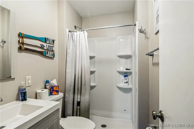 $639,900 | 85 Walnut Drive, Lake Ozark, MO 65049