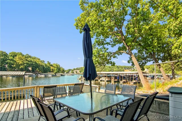 $639,900 | 85 Walnut Drive, Lake Ozark, MO 65049