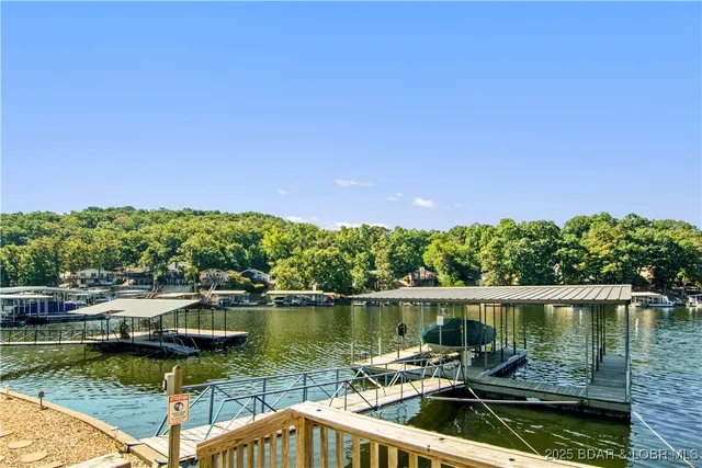 $639,900 | 85 Walnut Drive, Lake Ozark, MO 65049