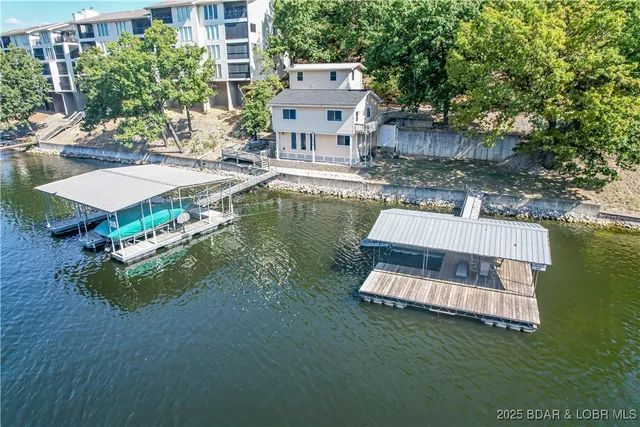 $639,900 | 85 Walnut Drive, Lake Ozark, MO 65049